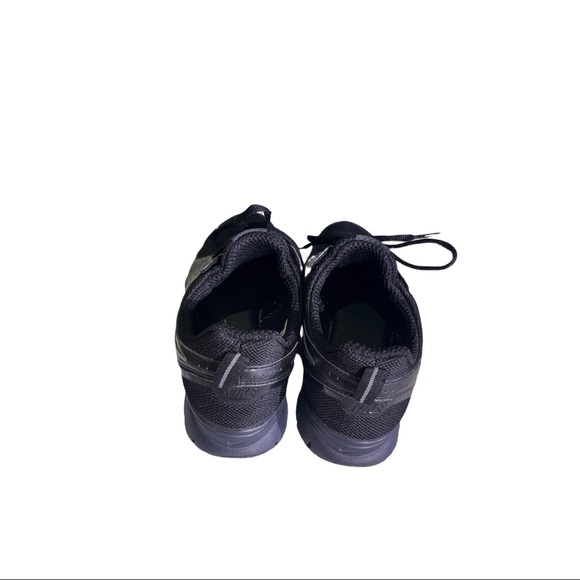 Nike Training in Season TR great condition black shoes. - Picture 6 of 6